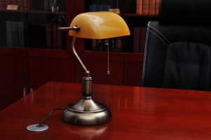Настольная лампа Lumina Deco Banker LDT 305 YL