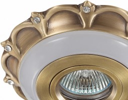 Встраиваемый светильник Novotech Aster 370034